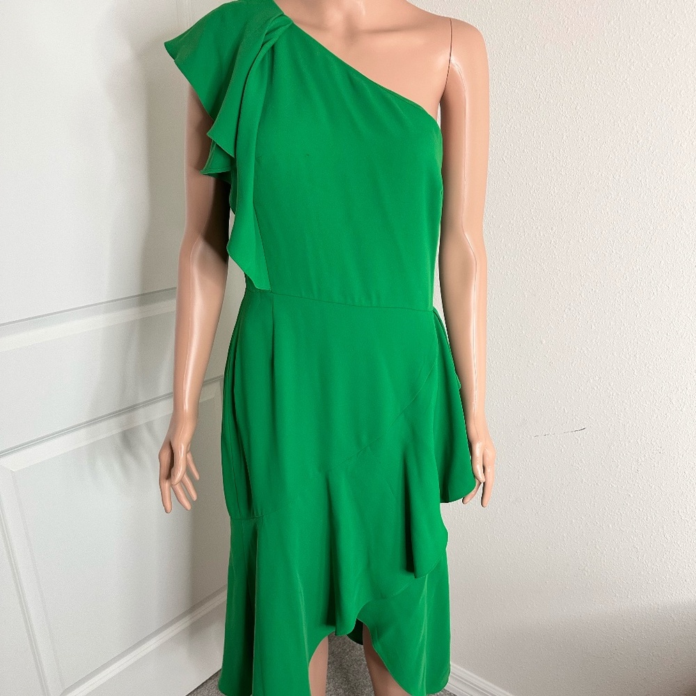 Antonio Melani Green one shoulder wrap dress in size 6.